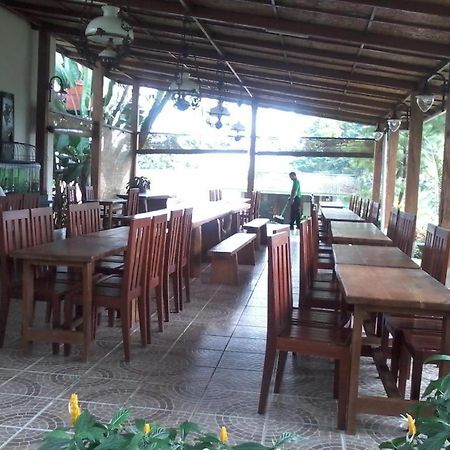 Villa Bukit Pinus Bogor Exterior photo