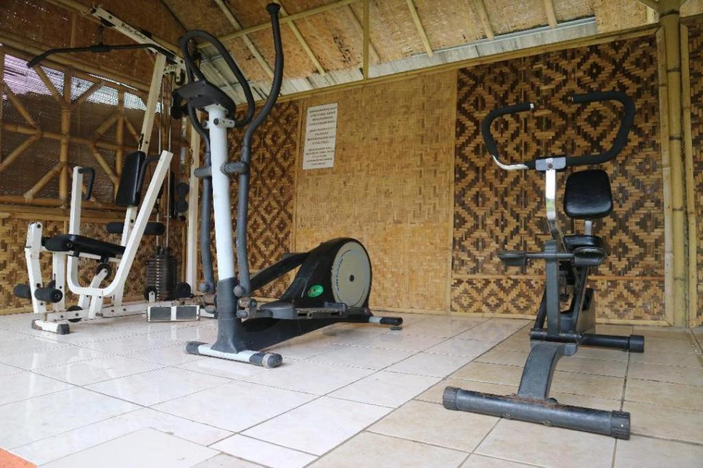 Villa Bukit Pinus Bogor Exterior photo